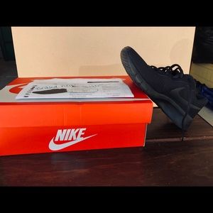 Boys black nike sneakers